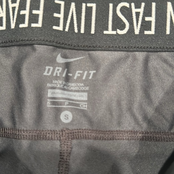 Women’s Nike Dri-Fit Leggings Size Small - Picture 4 of 6